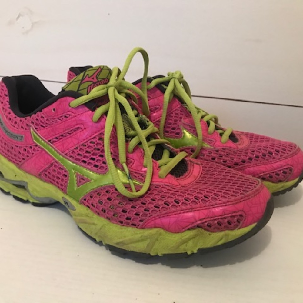 Mizuno Precision Wave 13 - Women's 9.5